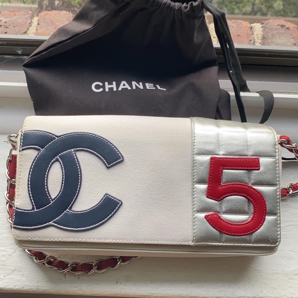Chanel bag 💯 Authentic